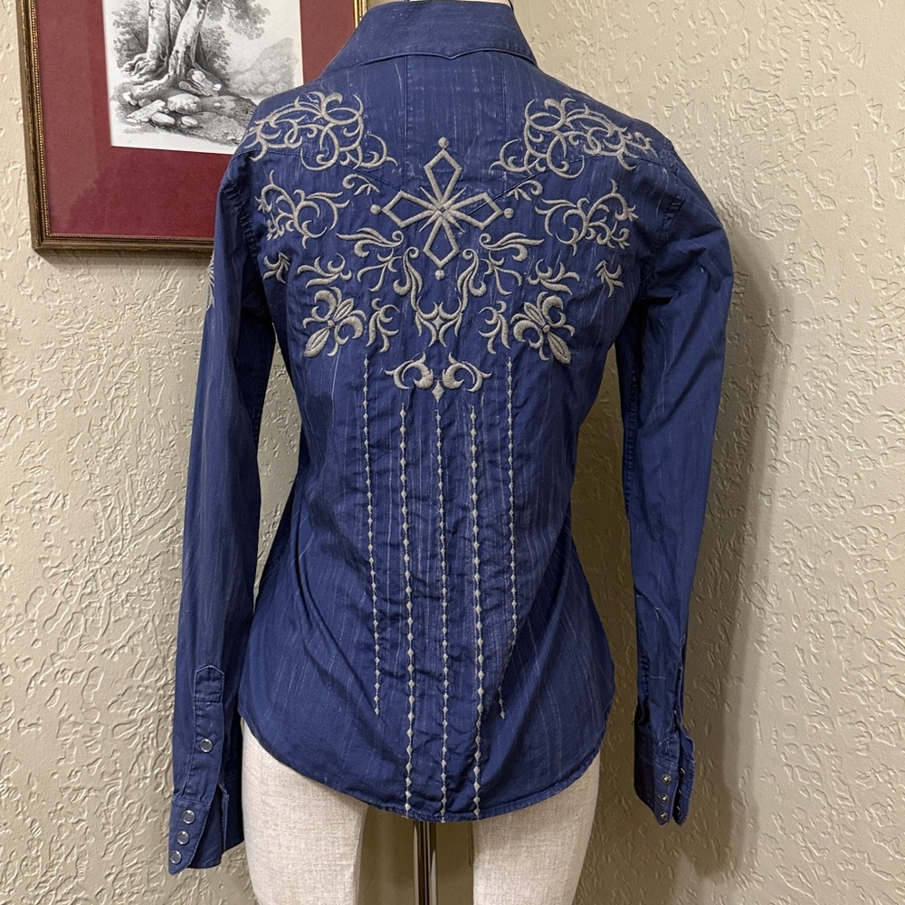 Panhandle Slim Women's Blue Embroidered western Top small - Picture 3 of 6